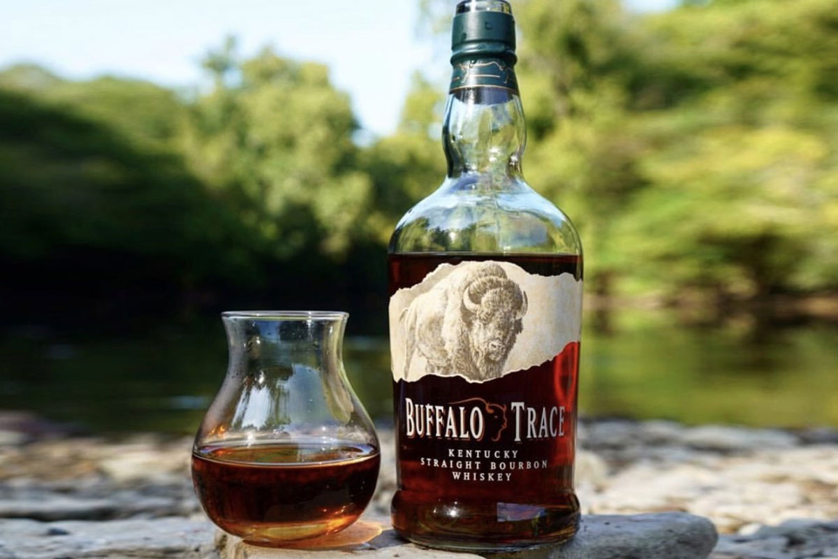 Buffalo Trace标志设计含义及威士忌品牌设计理念