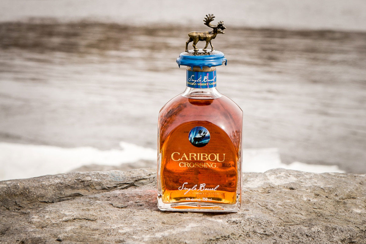 Caribou Crossing标志设计含义及威士忌品牌设计理念