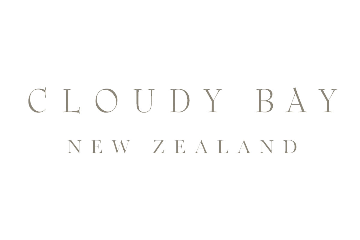 Cloudy Bayt云雾之湾品牌LOGO设计案例-葡萄酒行业标志设计方案
