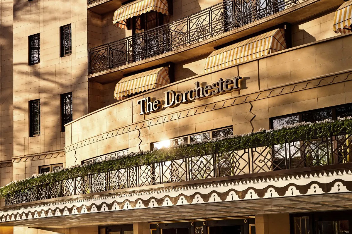 Dorchester多切斯特酒店标志设计含义及酒店品牌设计理念