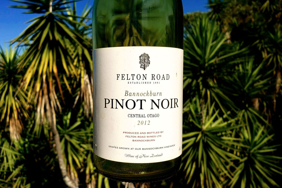 Felton Road飞腾酒庄logo设计含义及葡萄酒品牌设计理念