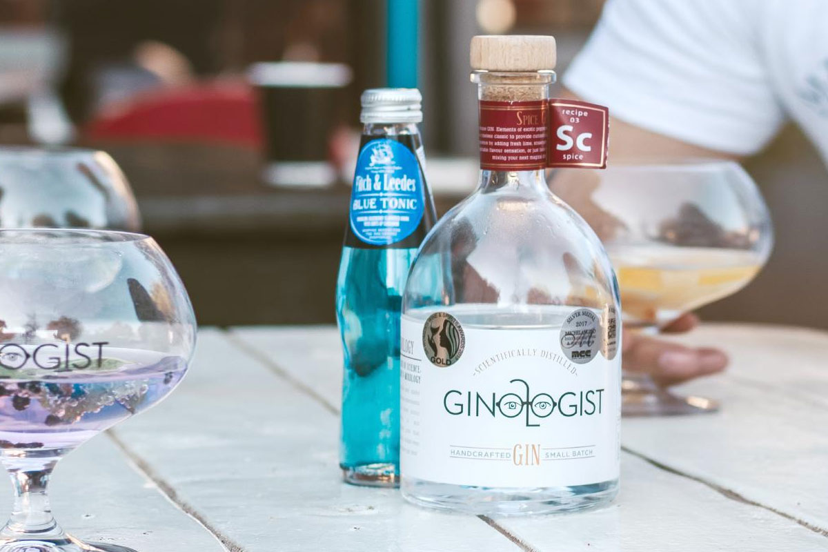 Ginologist标志设计含义及杜松子酒品牌设计理念