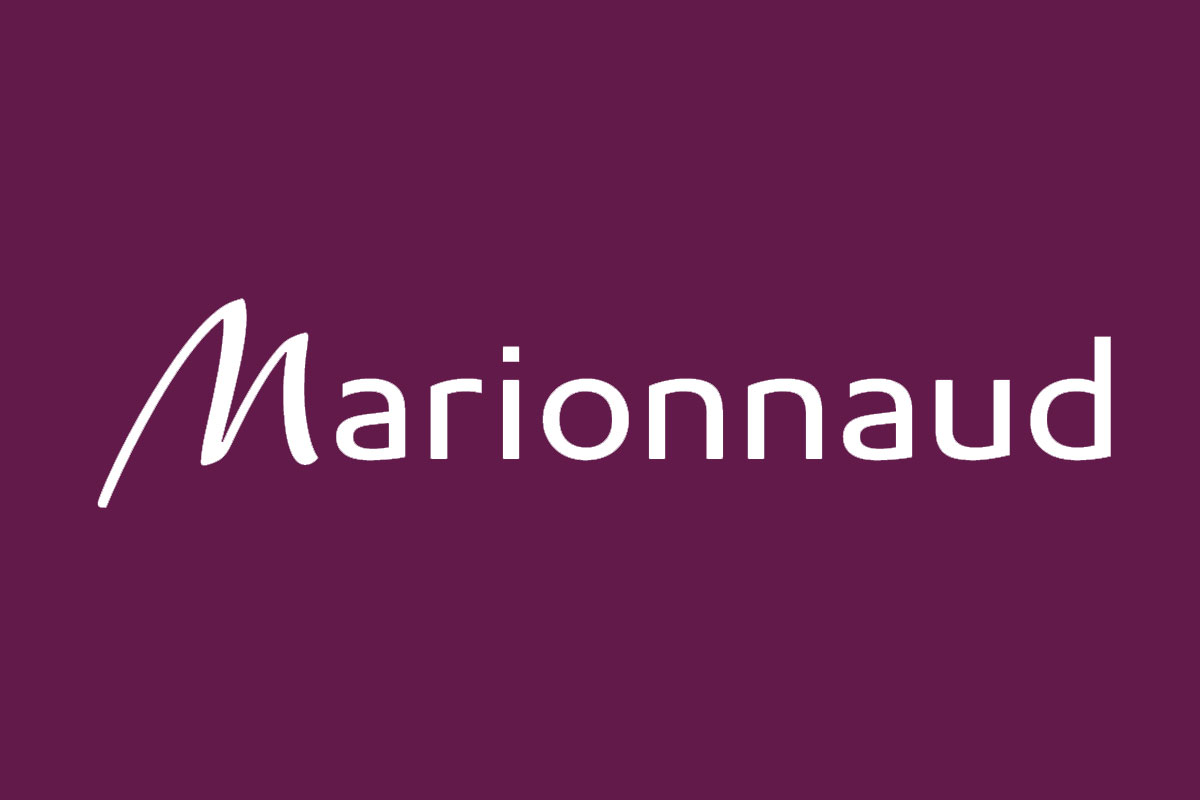 Marionnaud玛莉娜反白logo