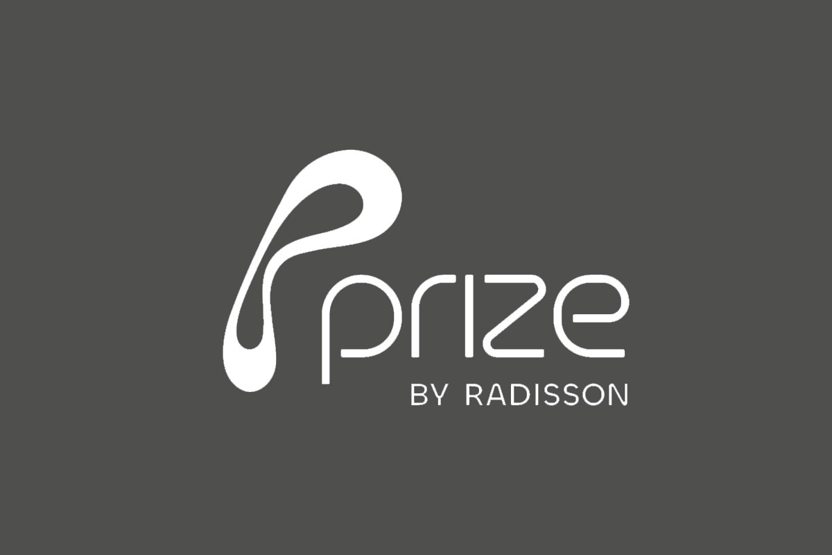 Prize by Radisson酒店品牌反白LOGO