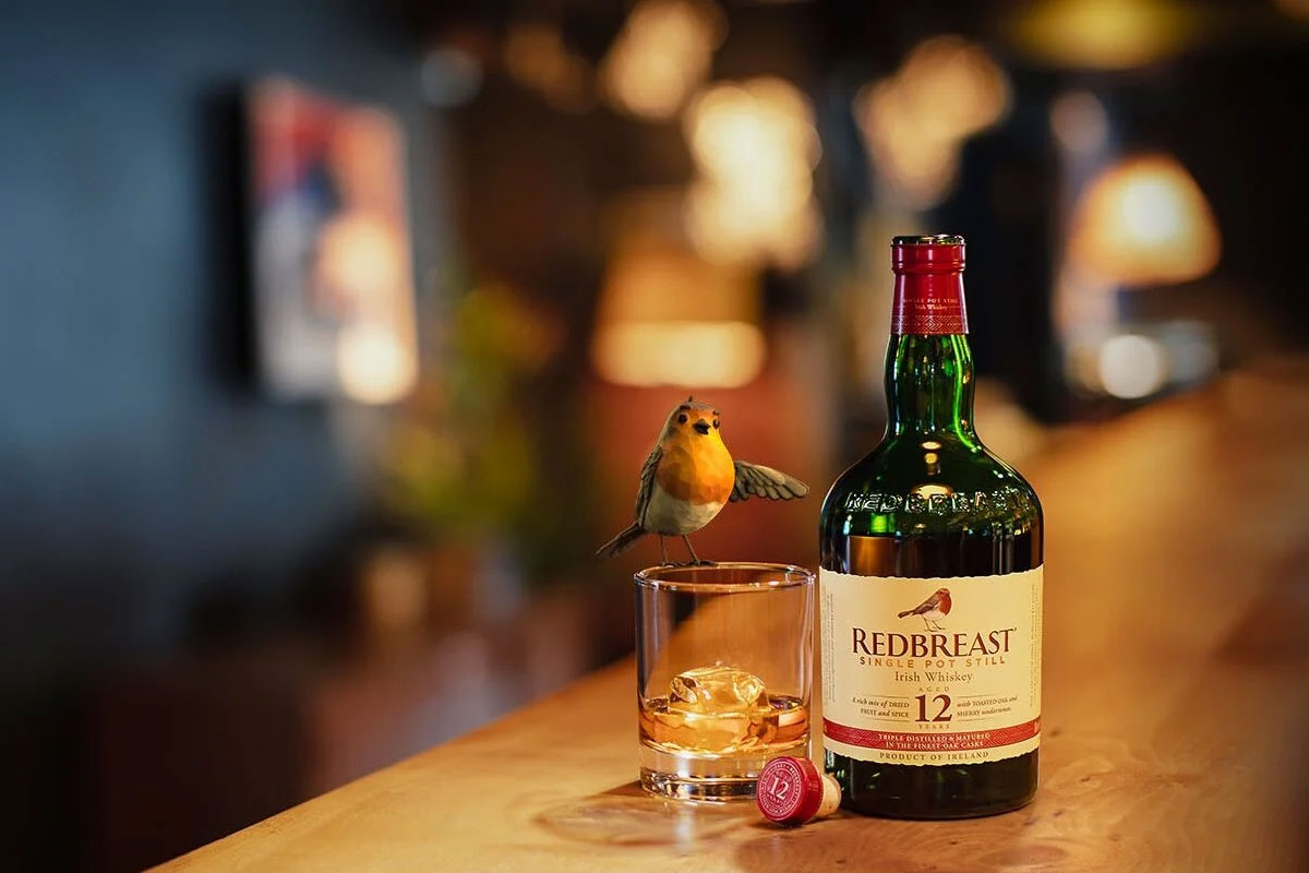 Redbreast标志设计含义及威士忌品牌设计理念