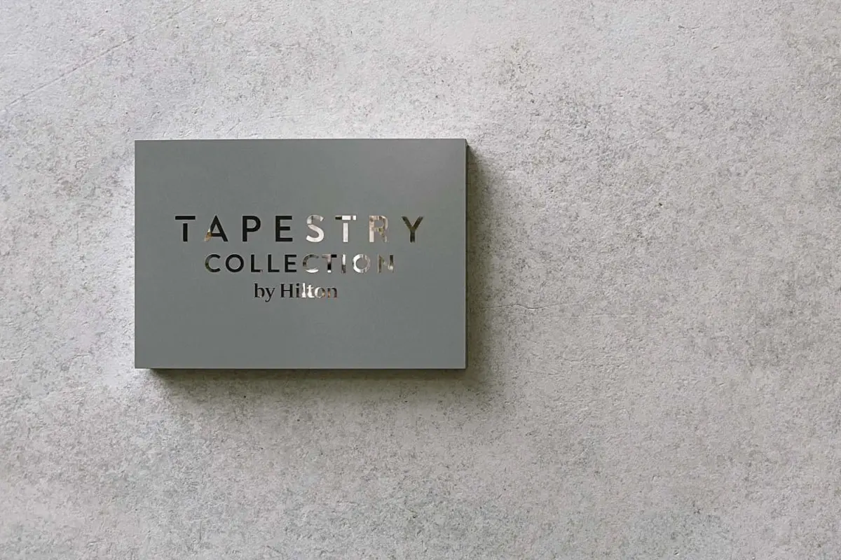 TAPESTRY酒店标志设计含义及酒店品牌设计理念
