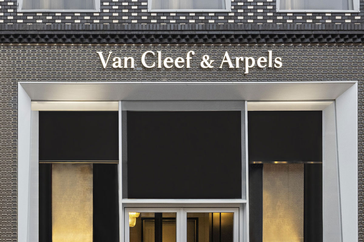 Van Cleef & Arpels梵克雅宝品牌LOGO设计案例-手表行业标志设计方案
