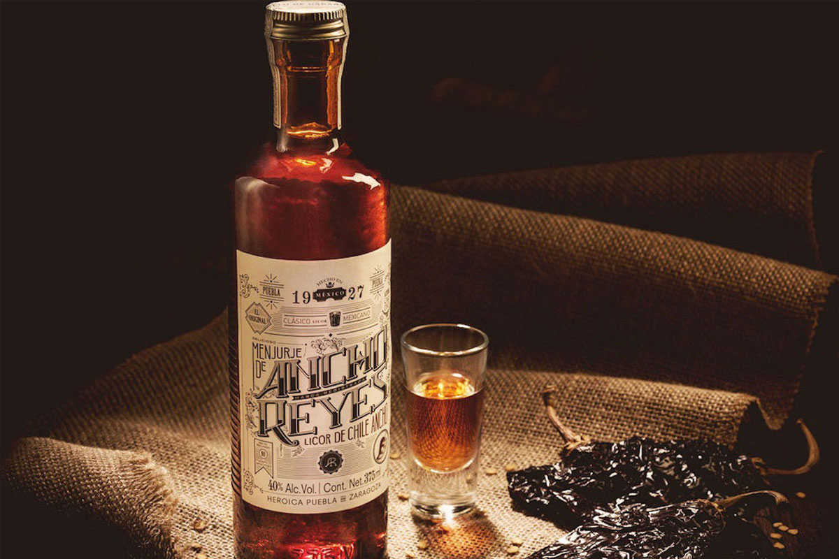 Ancho Reyes标志设计含义及利口酒品牌设计理念