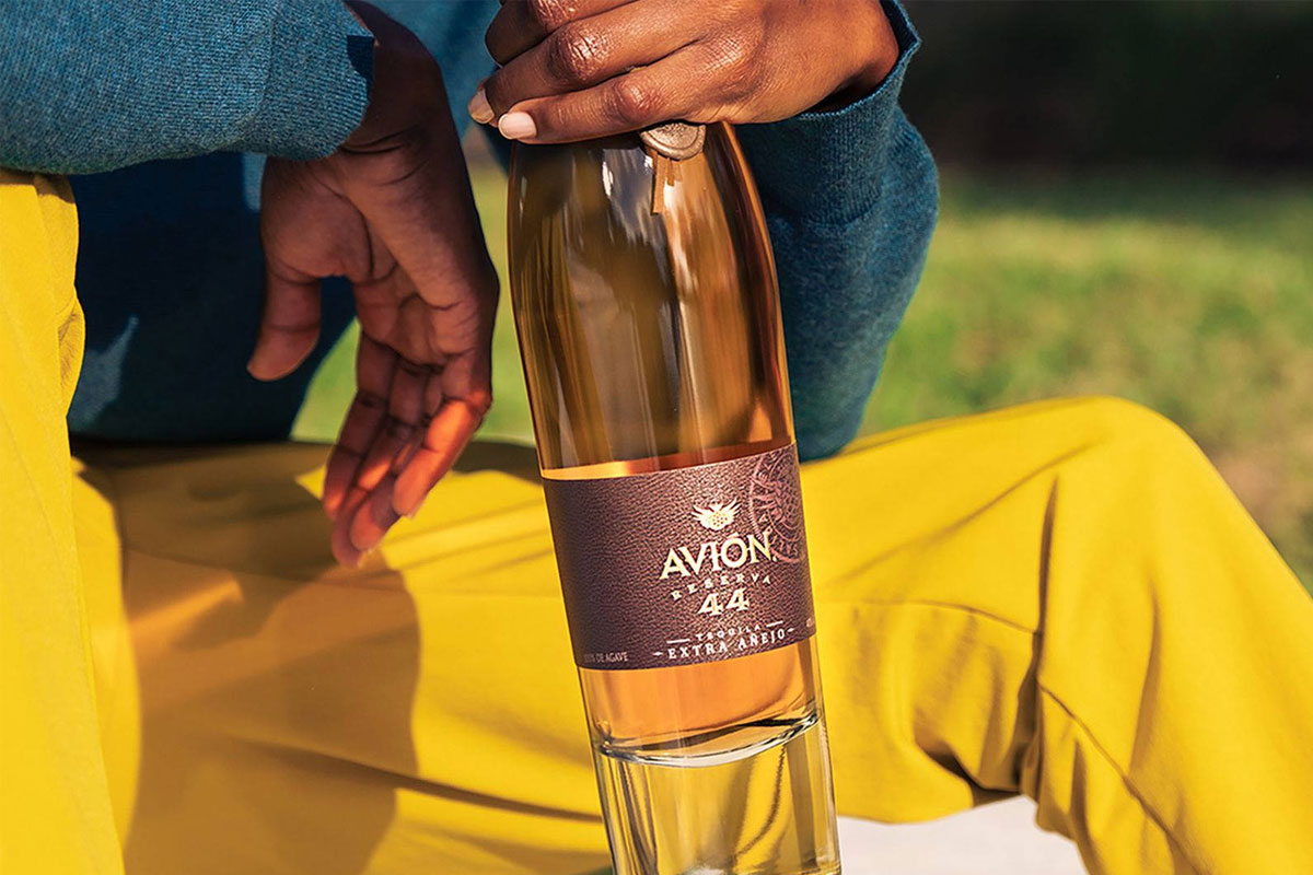 Avión Reserva 44标志设计含义及龙舌兰品牌设计理念