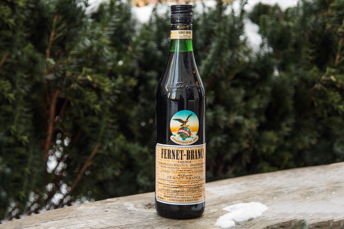 Branca Menta标志设计含义及利口酒品牌设计理念