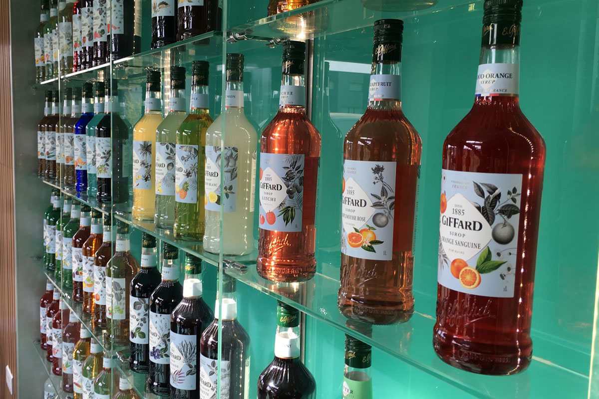 Giffard标志设计含义及利口酒品牌设计理念