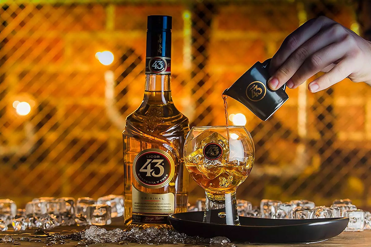 Licor 43标志设计含义及利口酒品牌设计理念