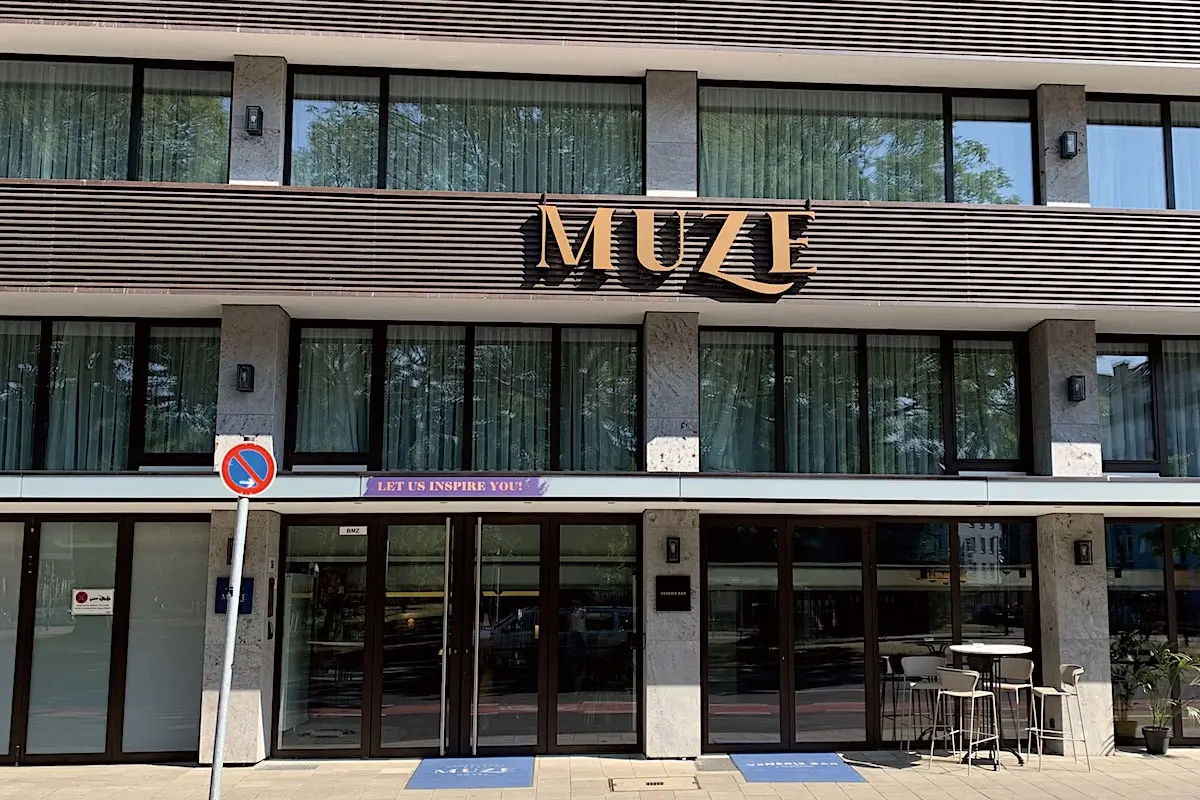 MUZE穆拉酒店标志设计含义及酒店品牌设计理念