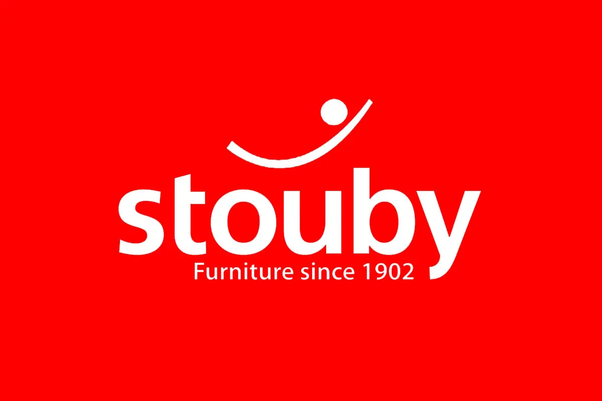 Stouby反白LOGO