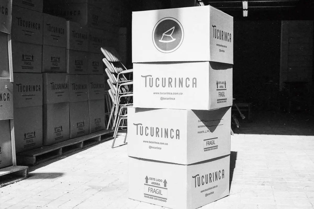 Tucurinca标志设计含义及家具品牌设计理念