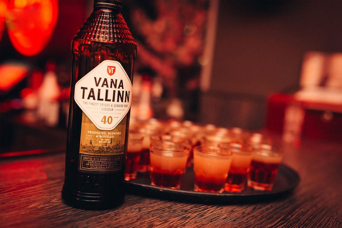 Vana Tallinn标志设计含义及利口酒品牌设计理念