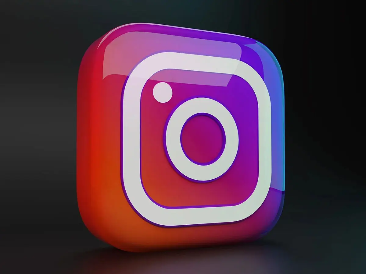Instagram品牌标志logo设计含义及社交媒体品牌设计理念
