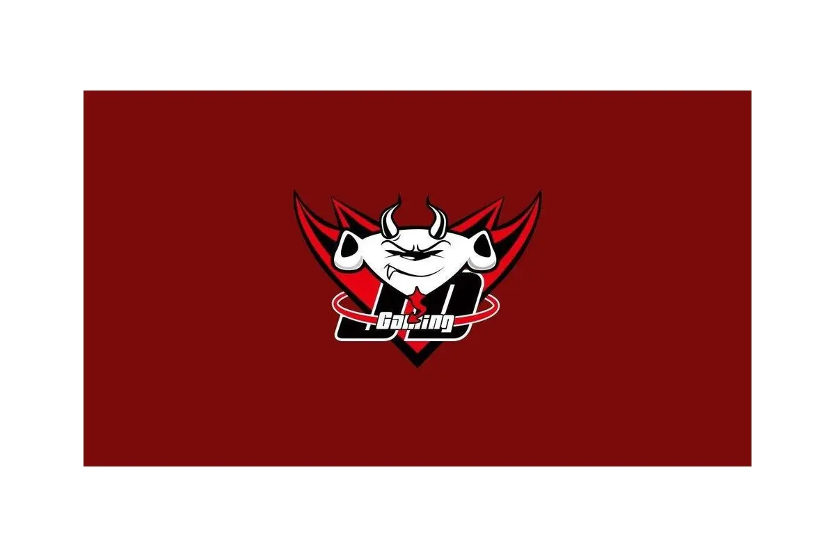 JDG京东电竞logo设计-白色恶魔双角兽首与JDGaming字标