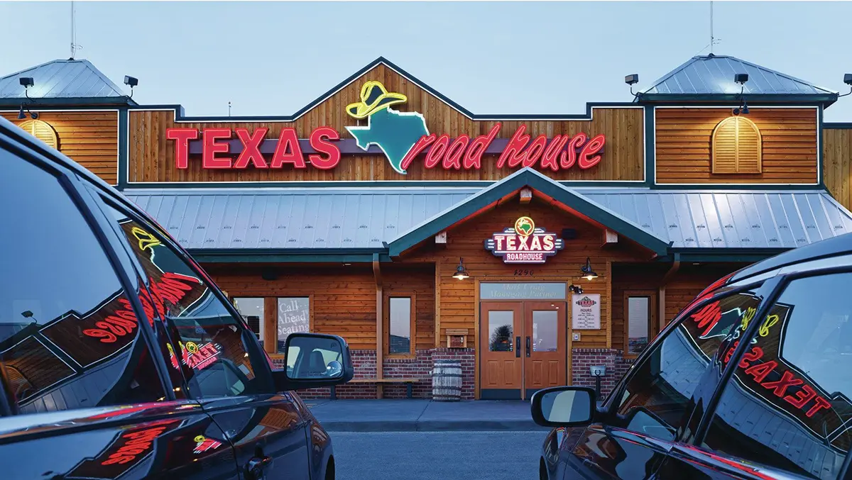 Texas Roadhouse德州路边餐厅-牛仔帽标志设计