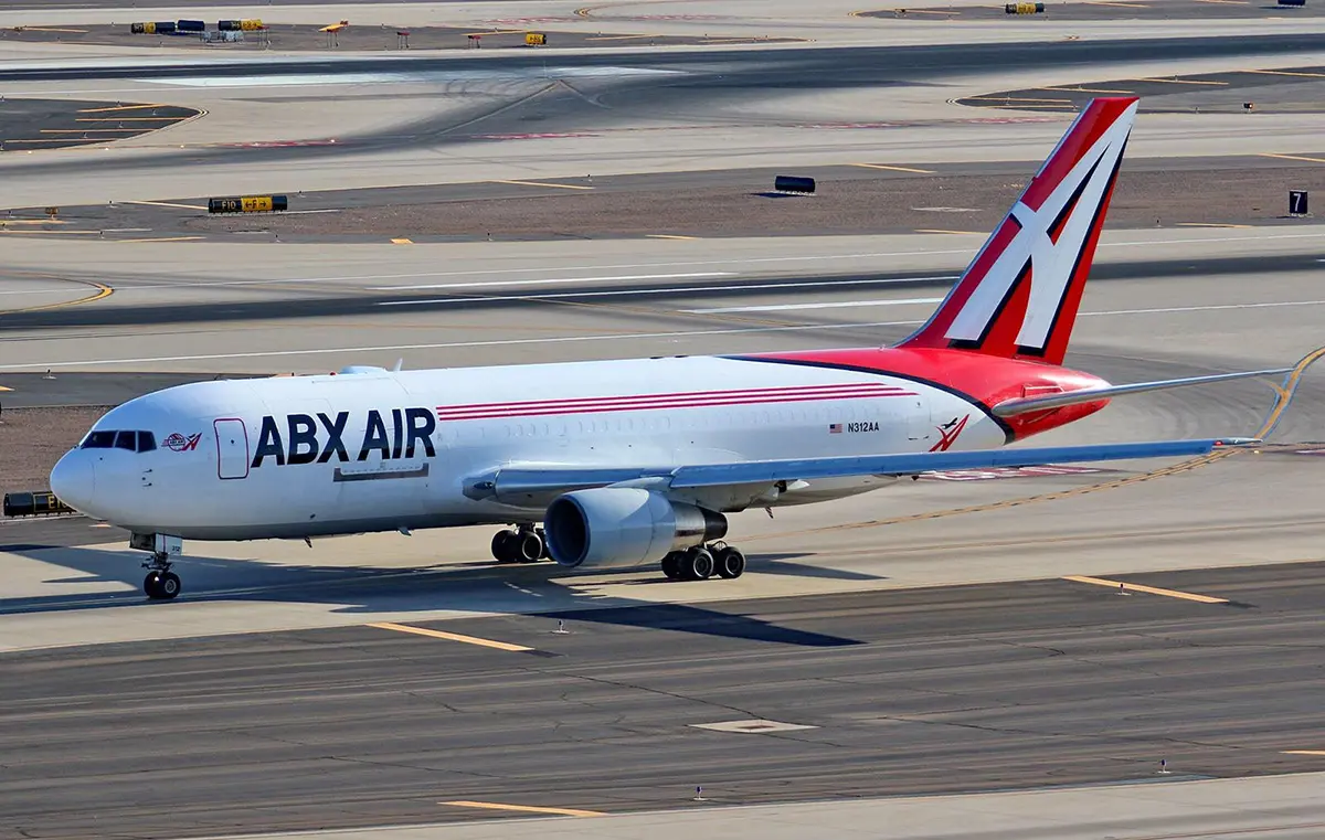 货运航空公司飞机-货运logo设计