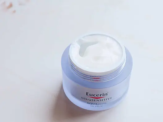 Eucerin优色林医学护肤品logo设计含义及皮肤护理品牌理念