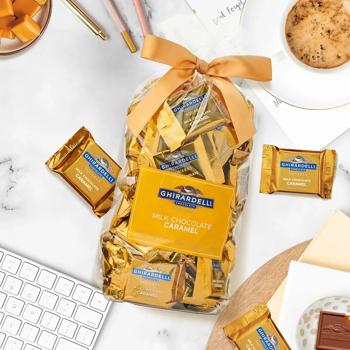 Ghirardelli chocolate美国吉尔德利巧克力-弧形徽章logo设计