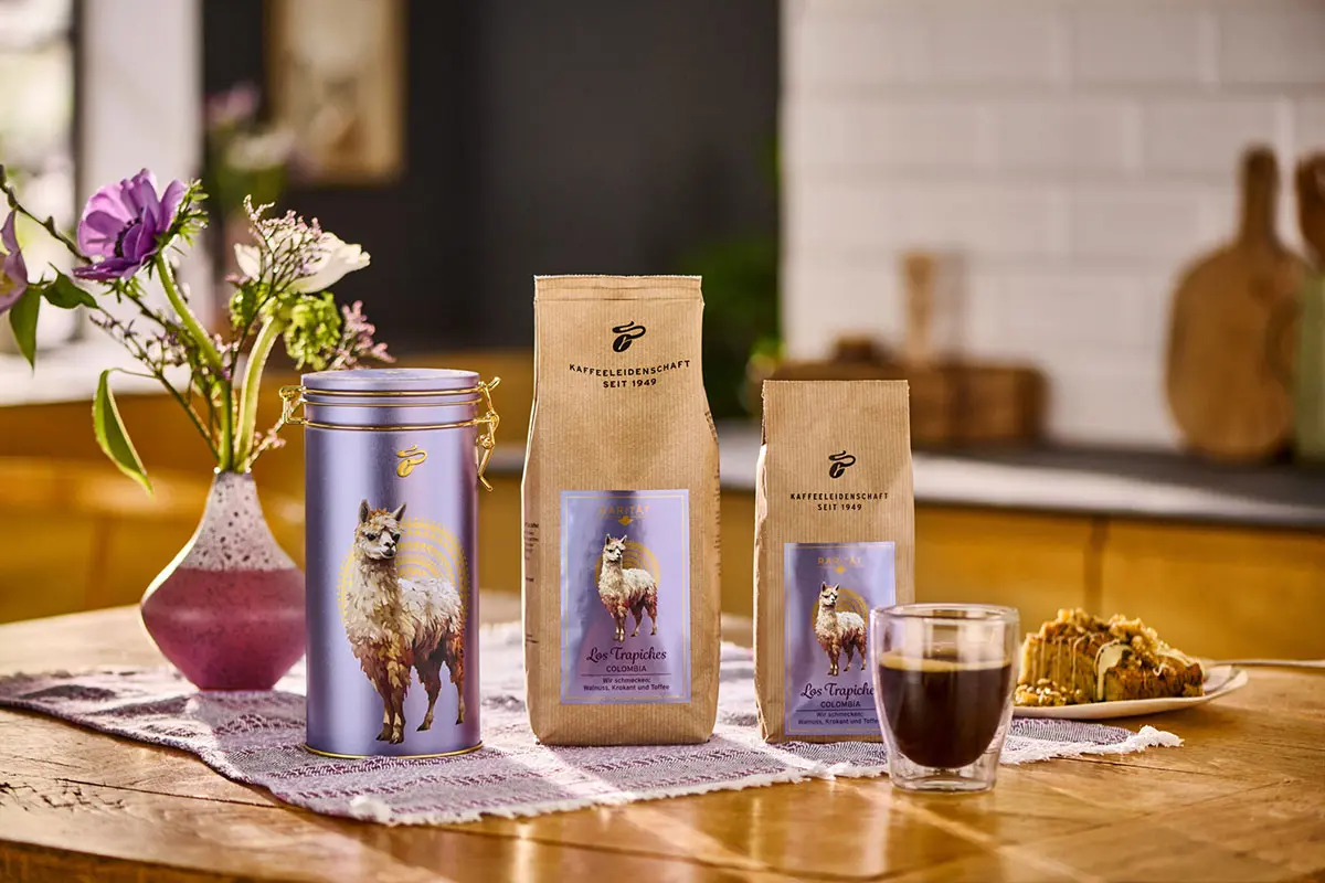 Tchibo德国奇堡咖啡饮料-袅袅蒸汽logo设计